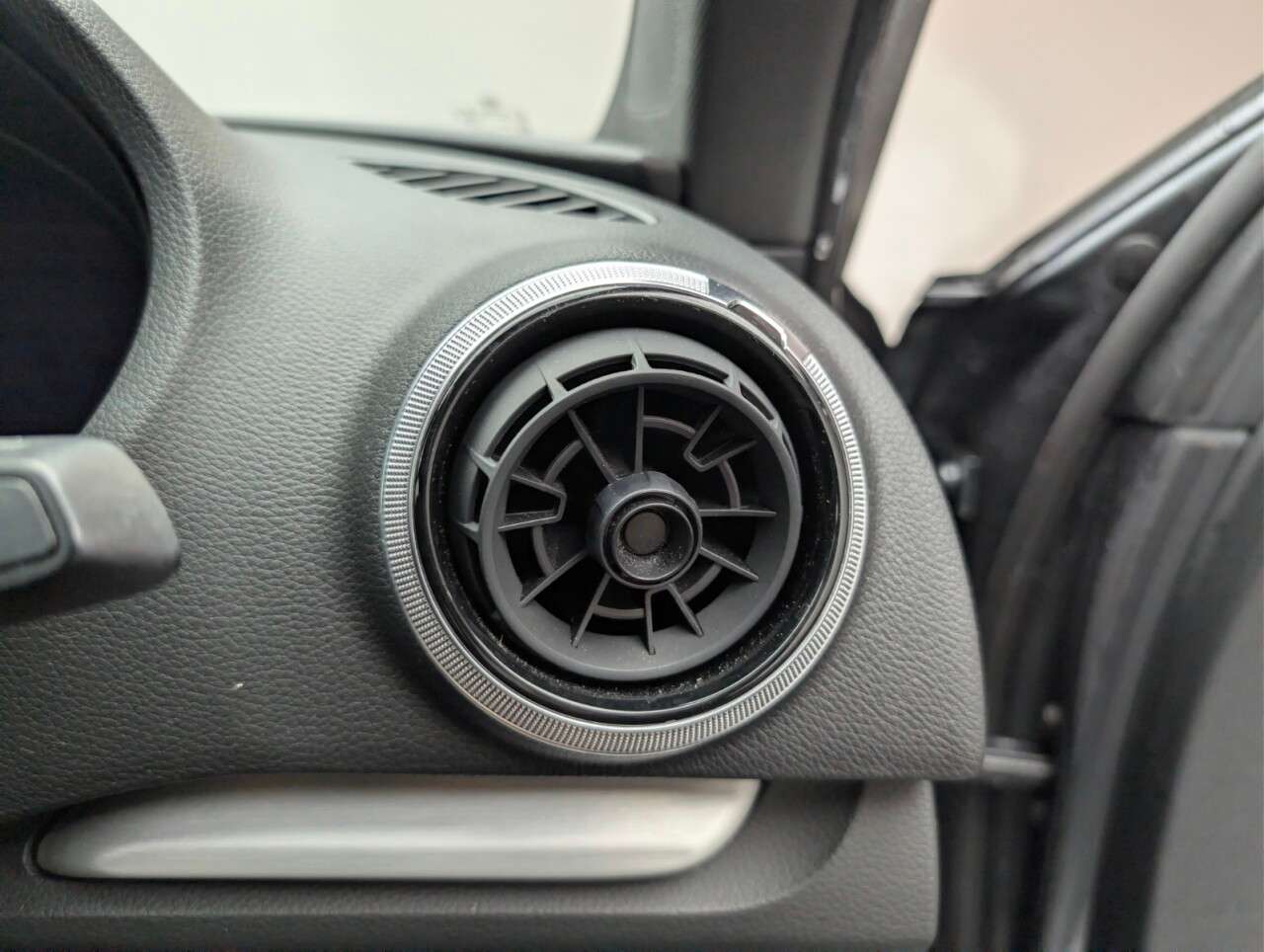 2018 AUDI S3 2018 AUDI S3