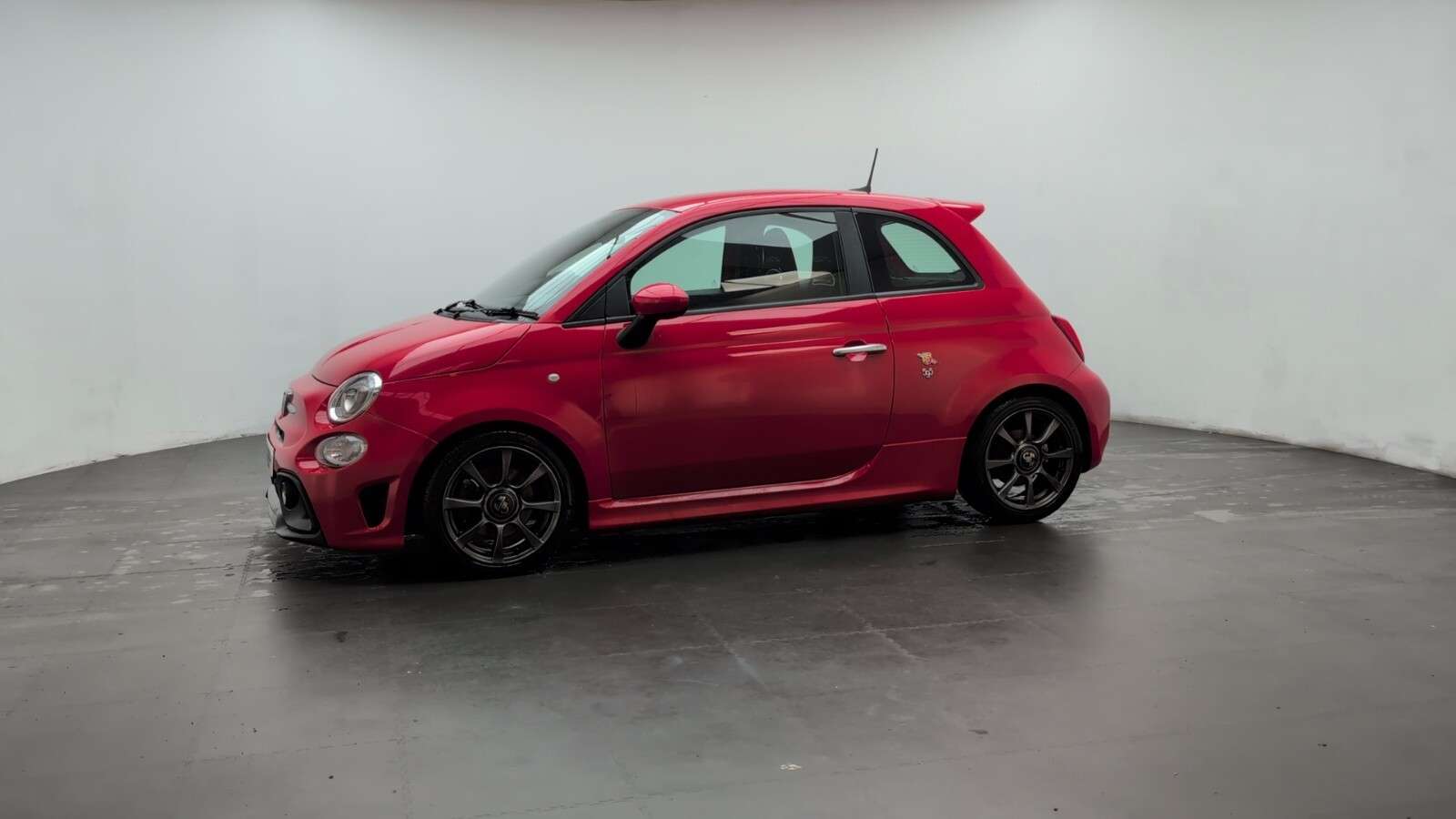 2019 ABARTH 595 2019 ABARTH 595