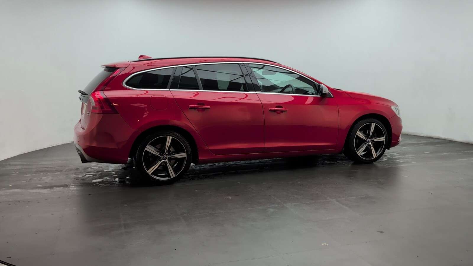2017 VOLVO V60 2017 VOLVO V60
