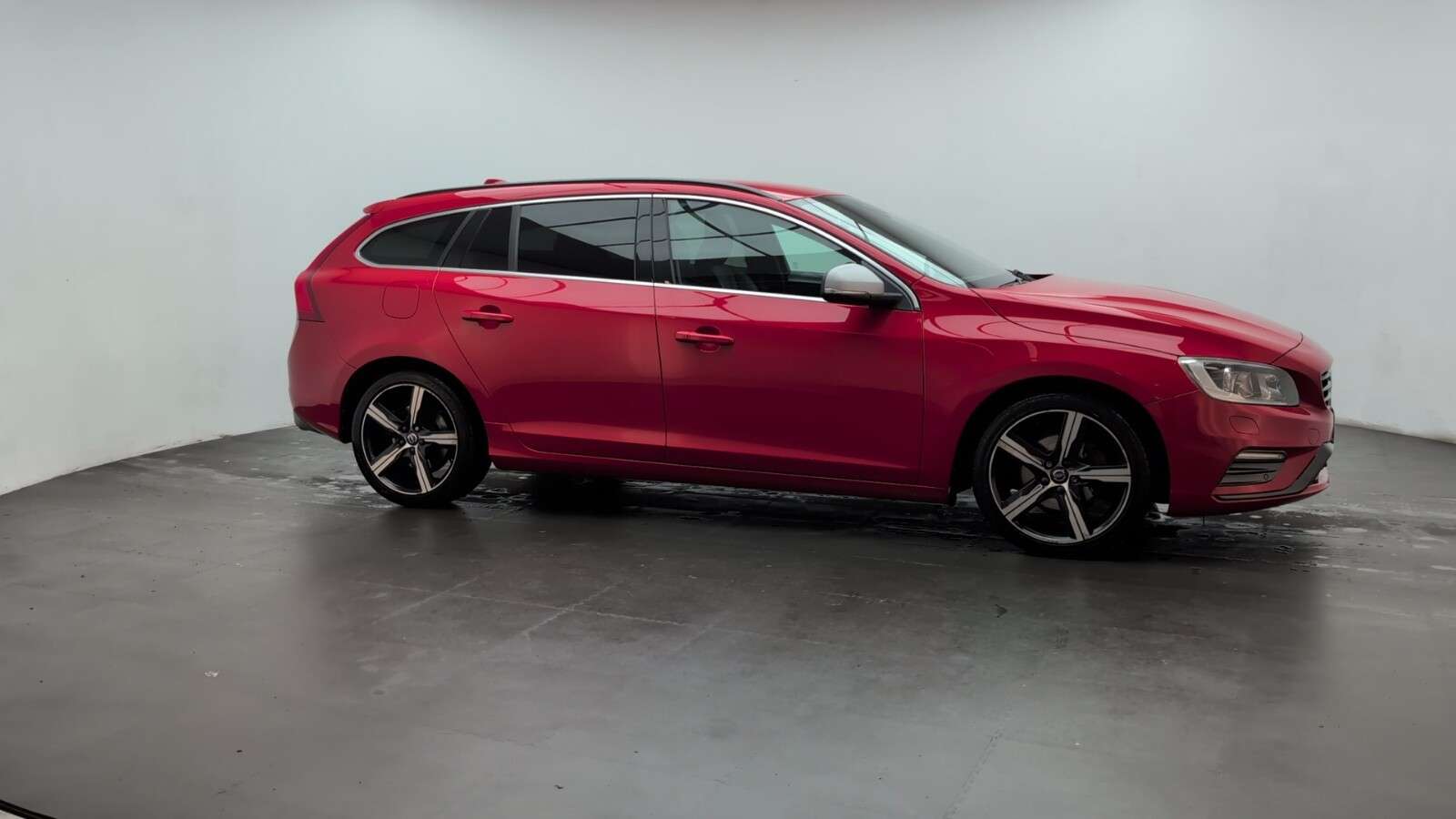 2017 VOLVO V60 2017 VOLVO V60
