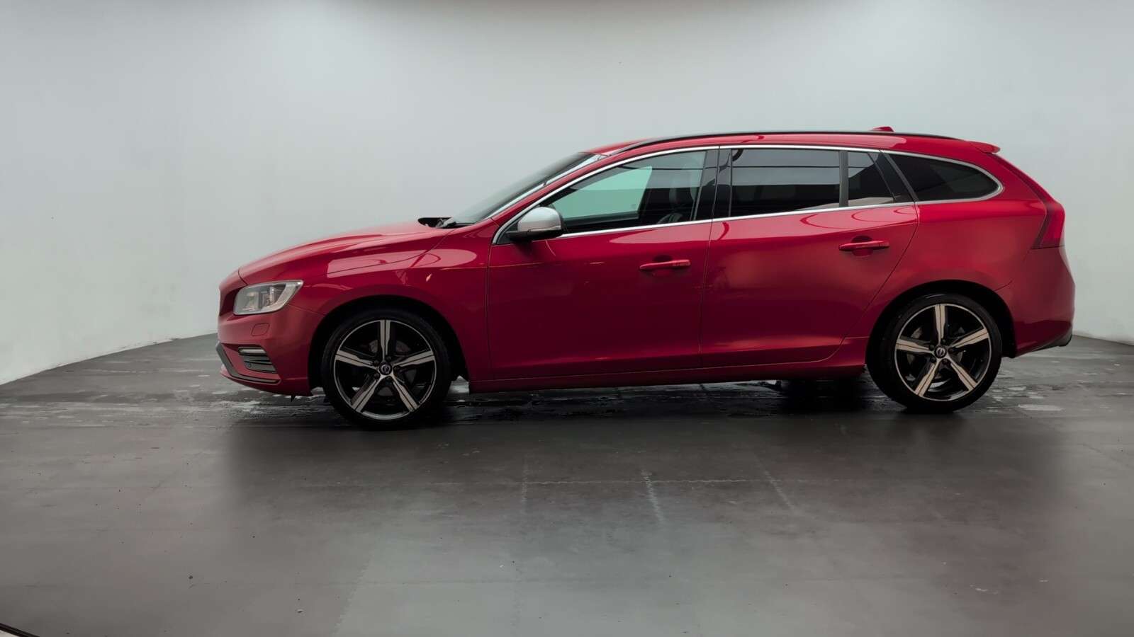 2017 VOLVO V60 2017 VOLVO V60