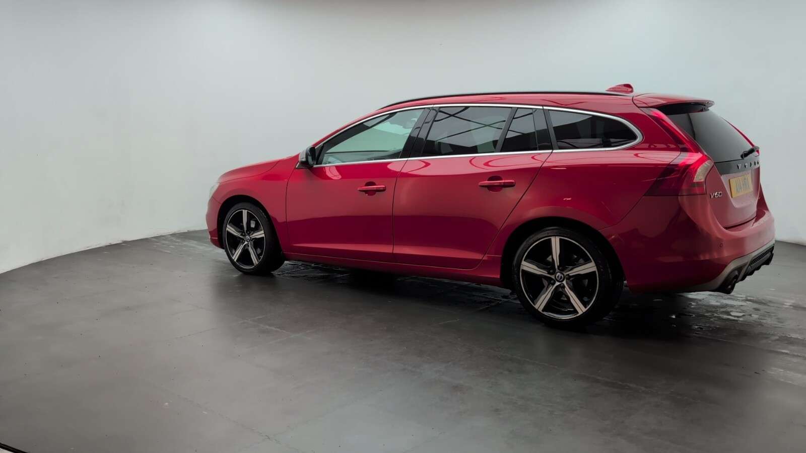 2017 VOLVO V60 2017 VOLVO V60