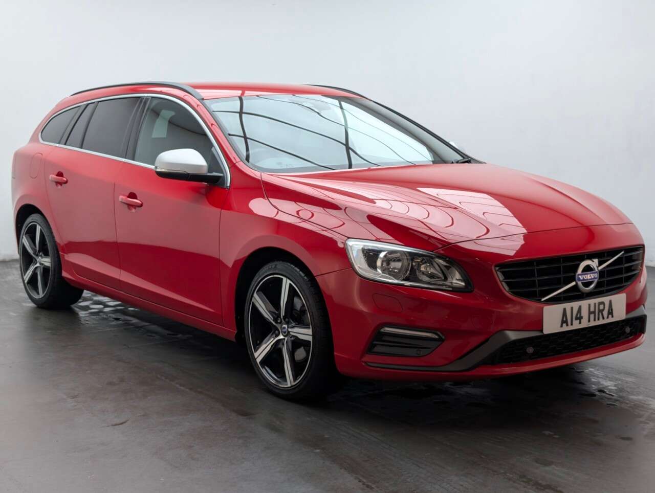 2017 VOLVO V60 2017 VOLVO V60