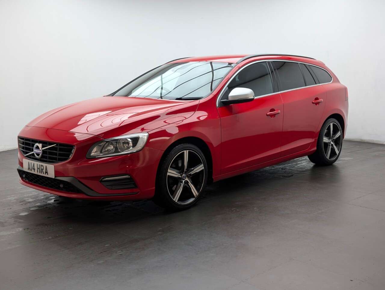 2017 VOLVO V60 2017 VOLVO V60