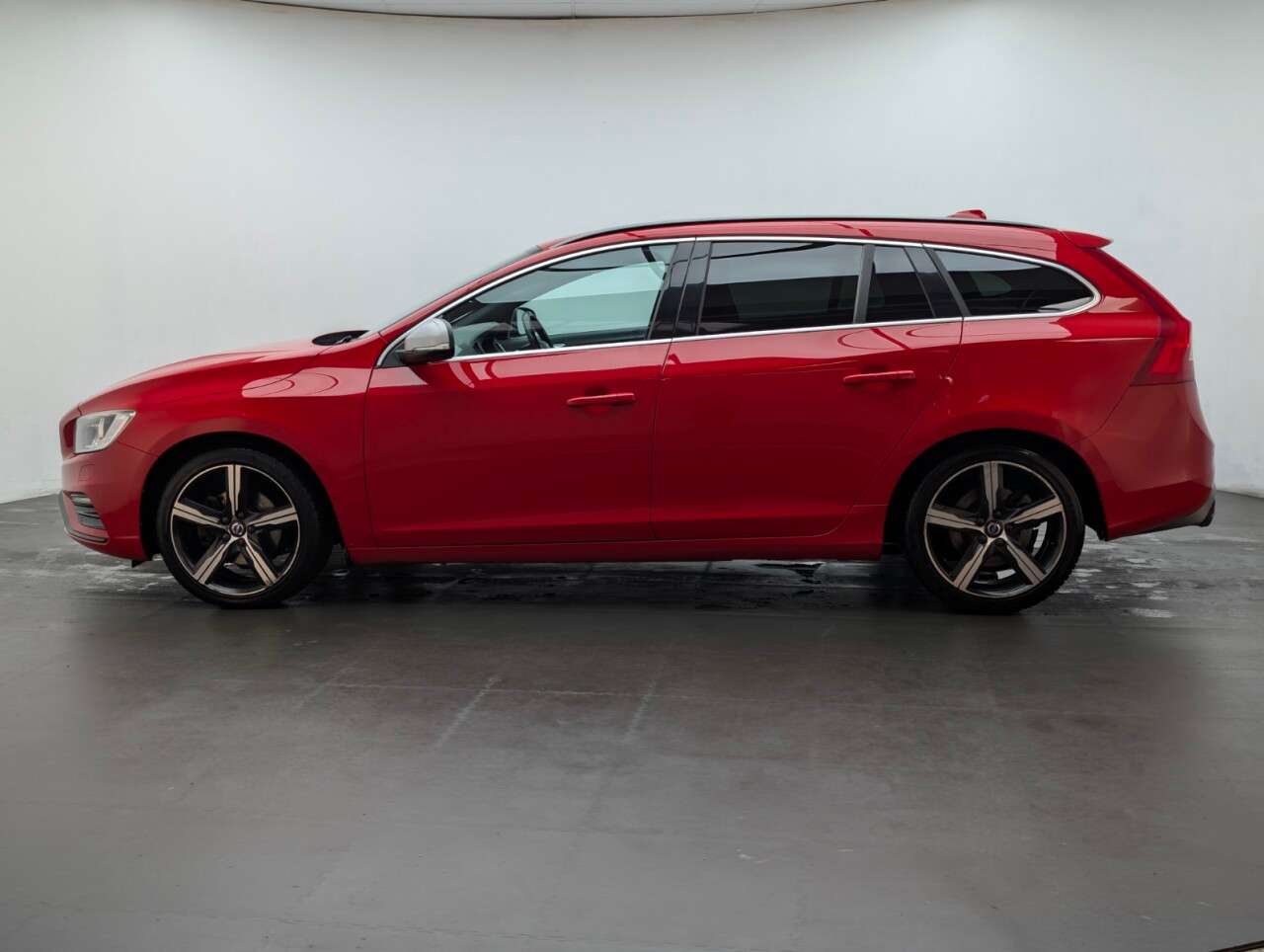 2017 VOLVO V60 2017 VOLVO V60