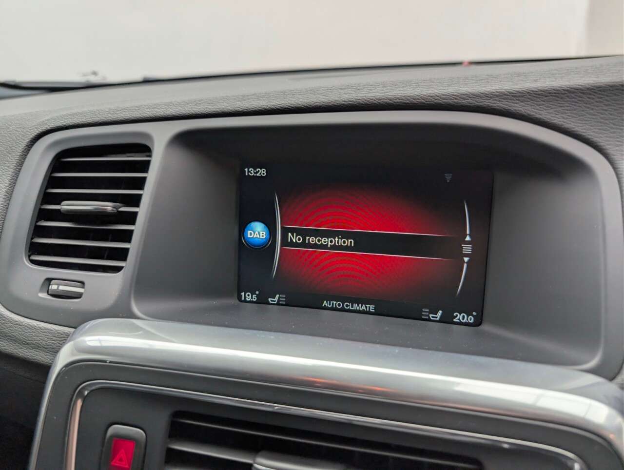 2017 VOLVO V60 2017 VOLVO V60