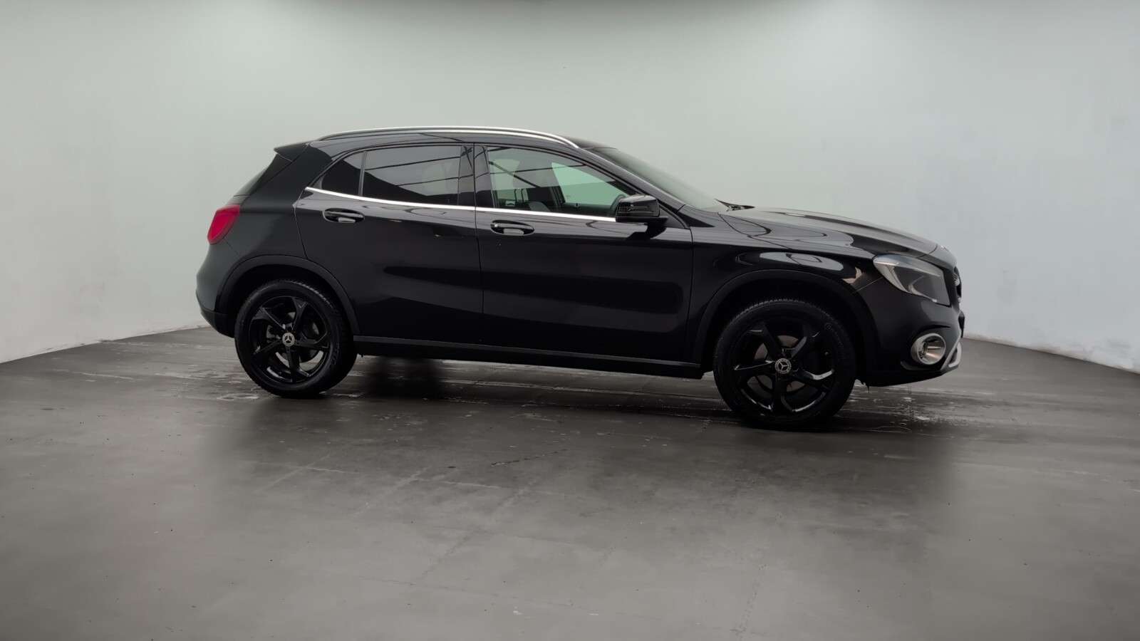 2017 MERCEDES-BENZ 180 2017 MERCEDES-BENZ 180