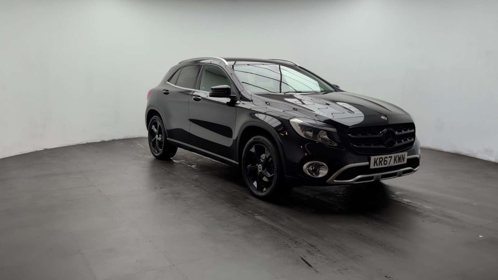 2017 MERCEDES-BENZ 180 2017 MERCEDES-BENZ 180