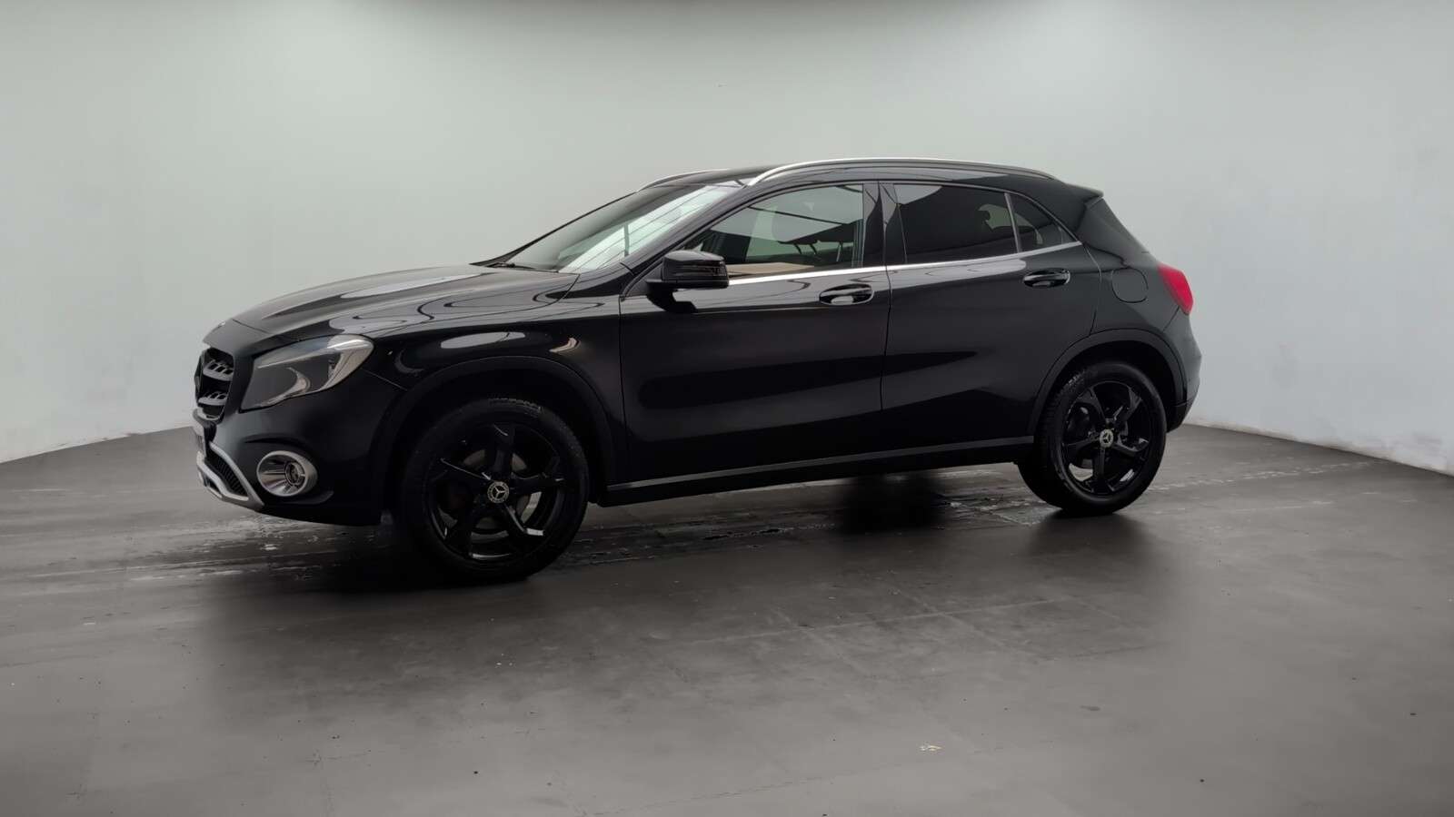 2017 MERCEDES-BENZ 180 2017 MERCEDES-BENZ 180