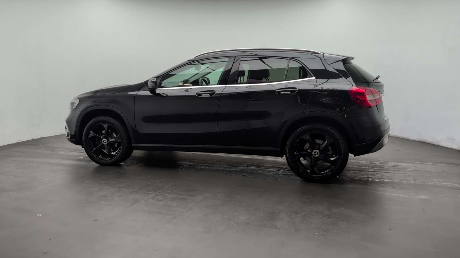 2017 MERCEDES-BENZ 180 2017 MERCEDES-BENZ 180