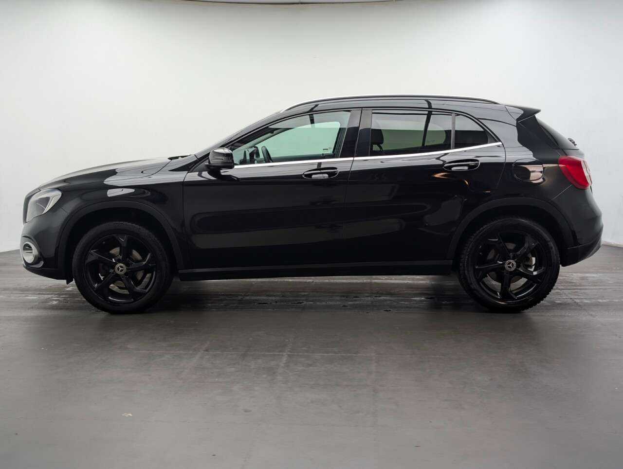 2017 MERCEDES-BENZ 180 2017 MERCEDES-BENZ 180