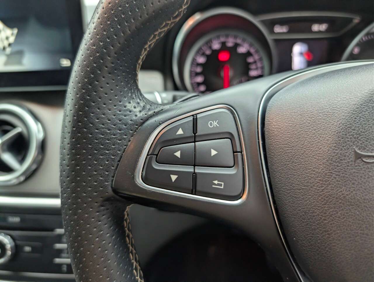 2017 MERCEDES-BENZ 180 2017 MERCEDES-BENZ 180