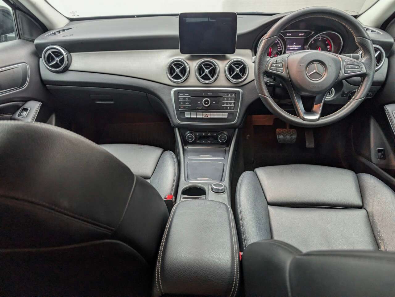 2017 MERCEDES-BENZ 180 2017 MERCEDES-BENZ 180