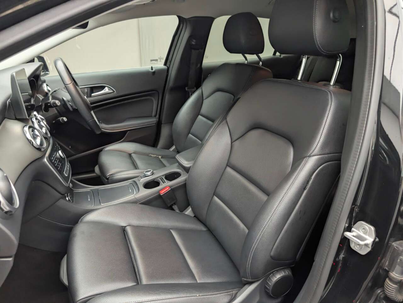 2017 MERCEDES-BENZ 180 2017 MERCEDES-BENZ 180