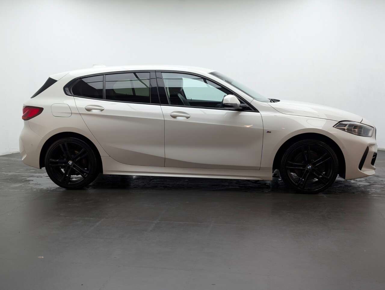 2020 BMW 1 SERIES 2020 BMW 1 SERIES