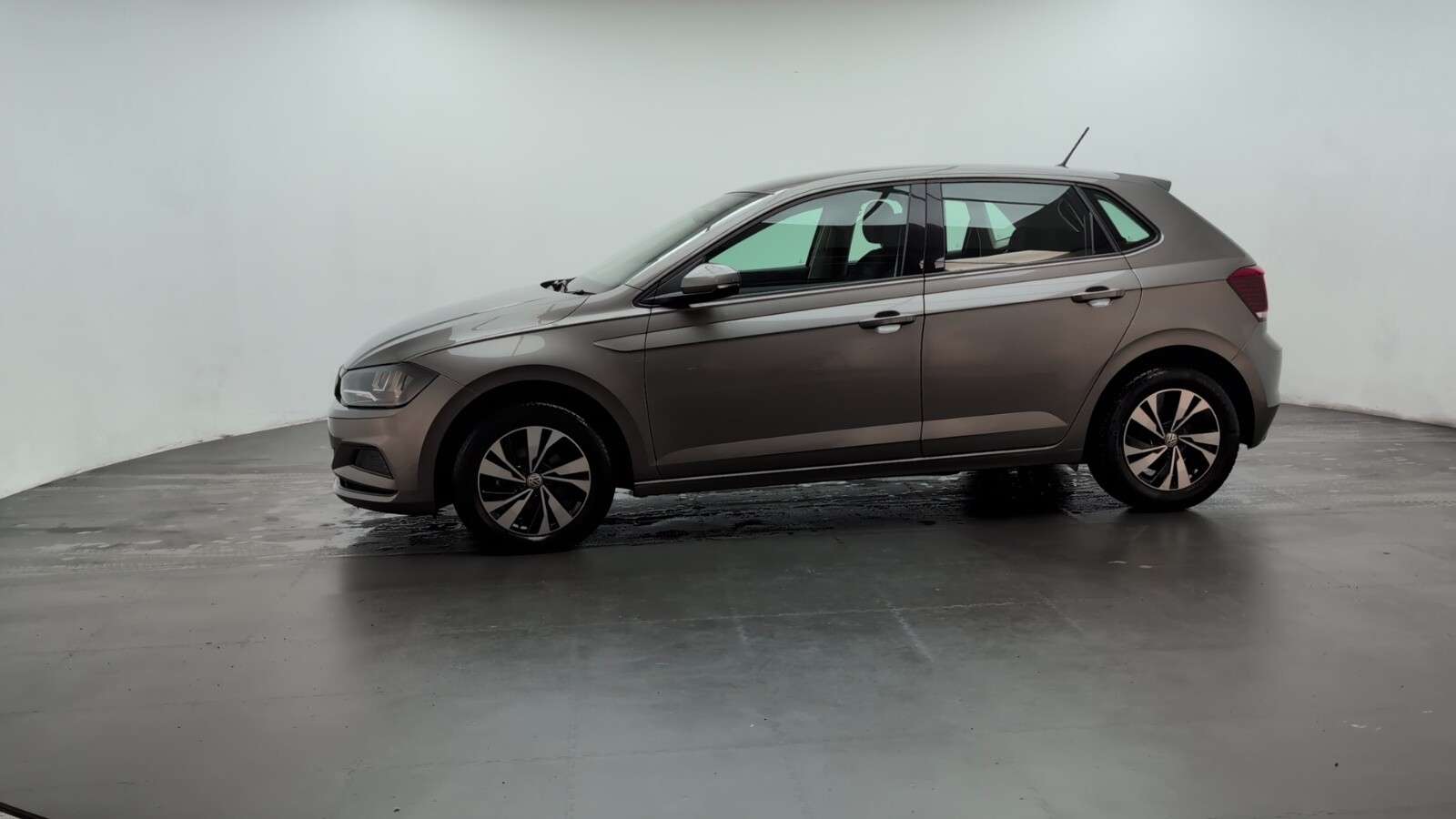 2019 VOLKSWAGEN POLO 2019 VOLKSWAGEN POLO