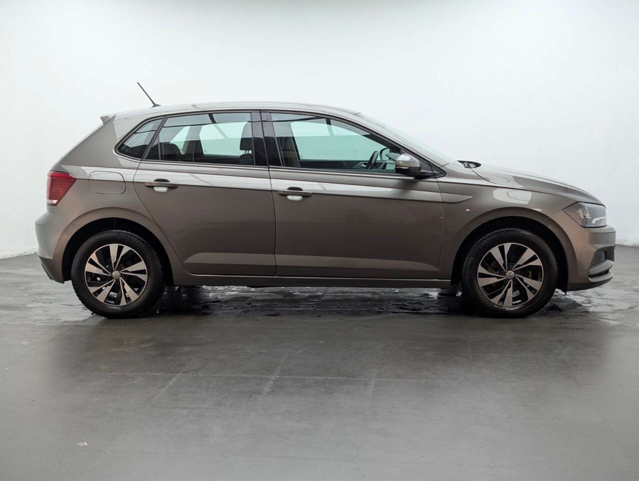 2019 VOLKSWAGEN POLO 2019 VOLKSWAGEN POLO