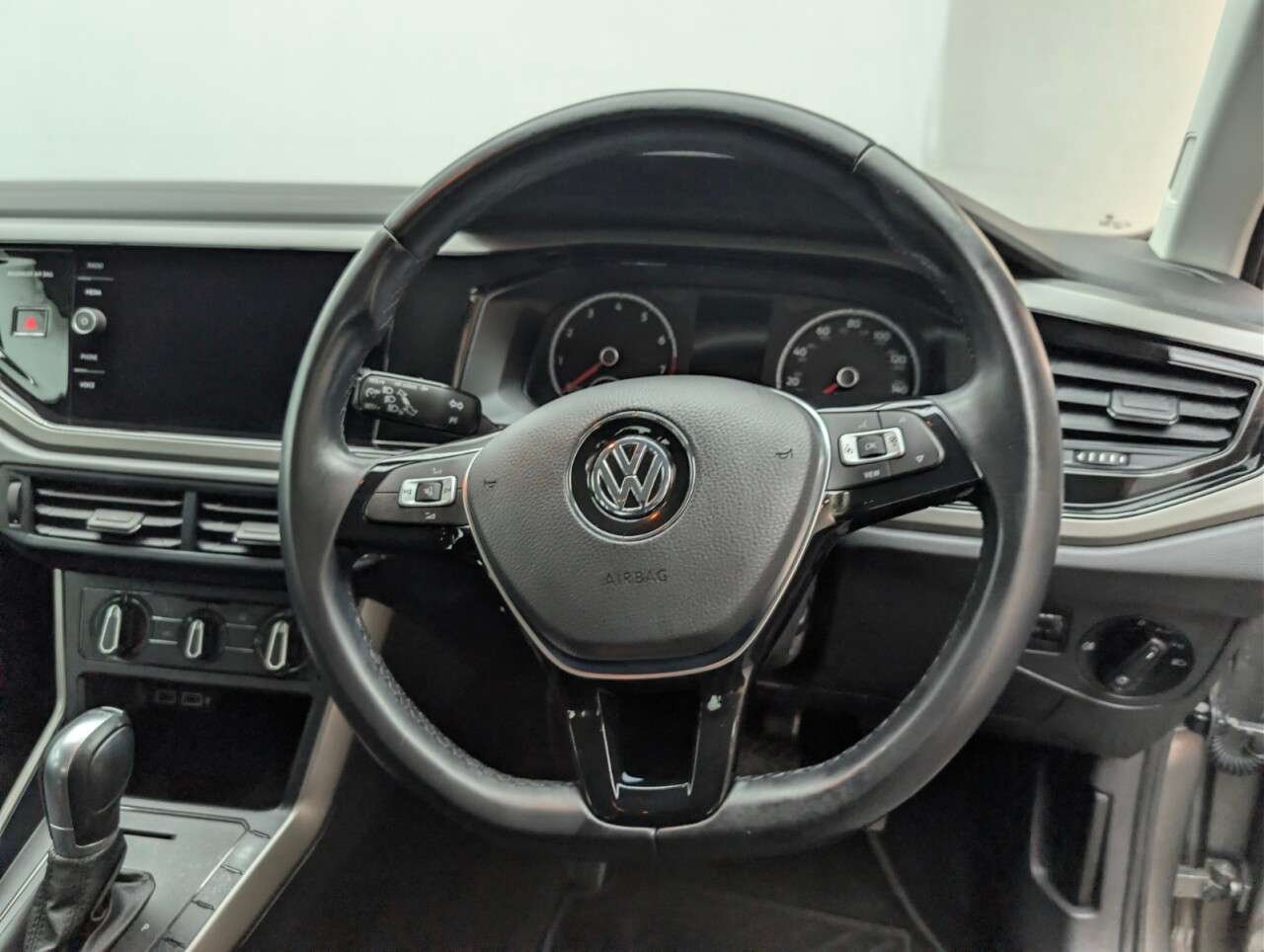 2019 VOLKSWAGEN POLO 2019 VOLKSWAGEN POLO