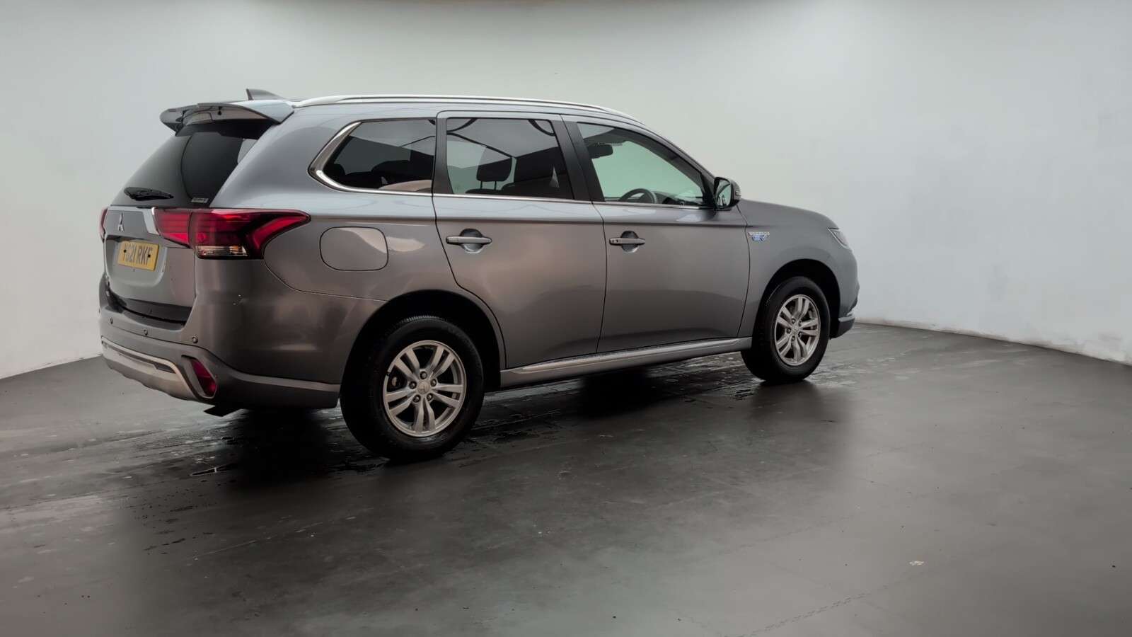 2021 MITSUBISHI OUTLANDER 2021 MITSUBISHI OUTLANDER