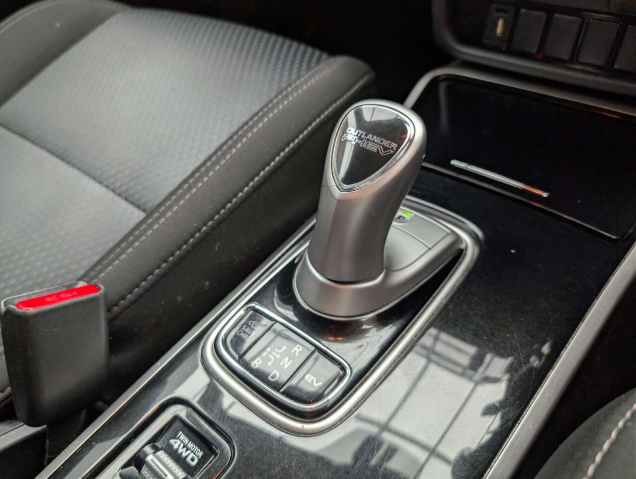 2021 MITSUBISHI OUTLANDER 2021 MITSUBISHI OUTLANDER