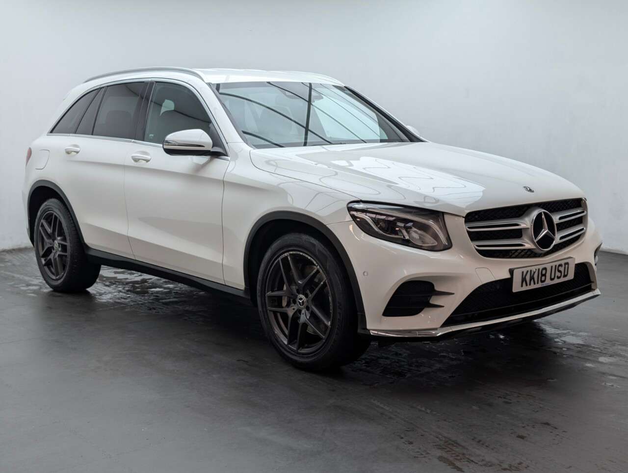 A 2018 MERCEDES-BENZ GLC 2.1 GLC220d AMG Line SUV 5dr Diesel G-Tronic+ 4MATIC Euro 6 (s/s) (170 ps) A 2018 MERCEDES-BENZ GLC 2.1 GLC220d AMG Line SUV 5dr Diesel G-Tronic+ 4MATIC Euro 6 (s/s) (170 ps)