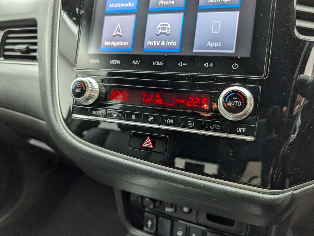 2020 MITSUBISHI OUTLANDER 2020 MITSUBISHI OUTLANDER