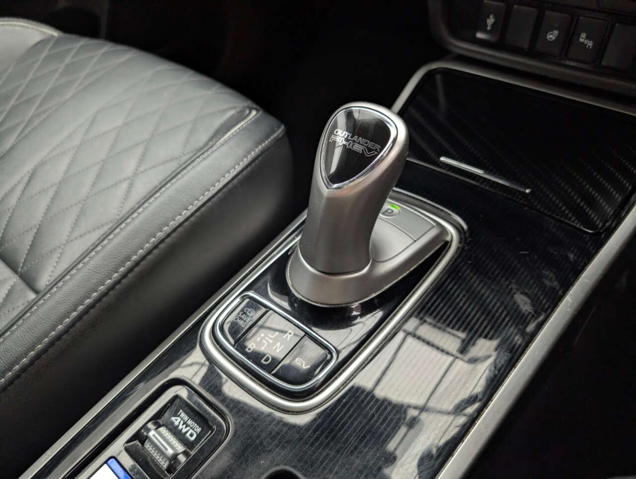 2020 MITSUBISHI OUTLANDER 2020 MITSUBISHI OUTLANDER