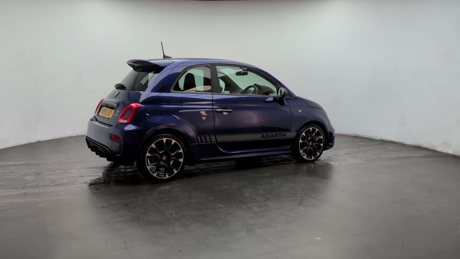 2018 ABARTH 595 2018 ABARTH 595