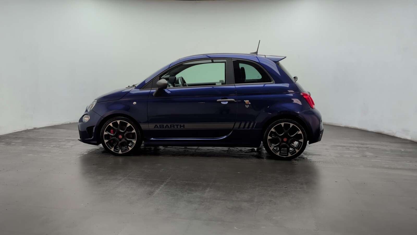 2018 ABARTH 595 2018 ABARTH 595