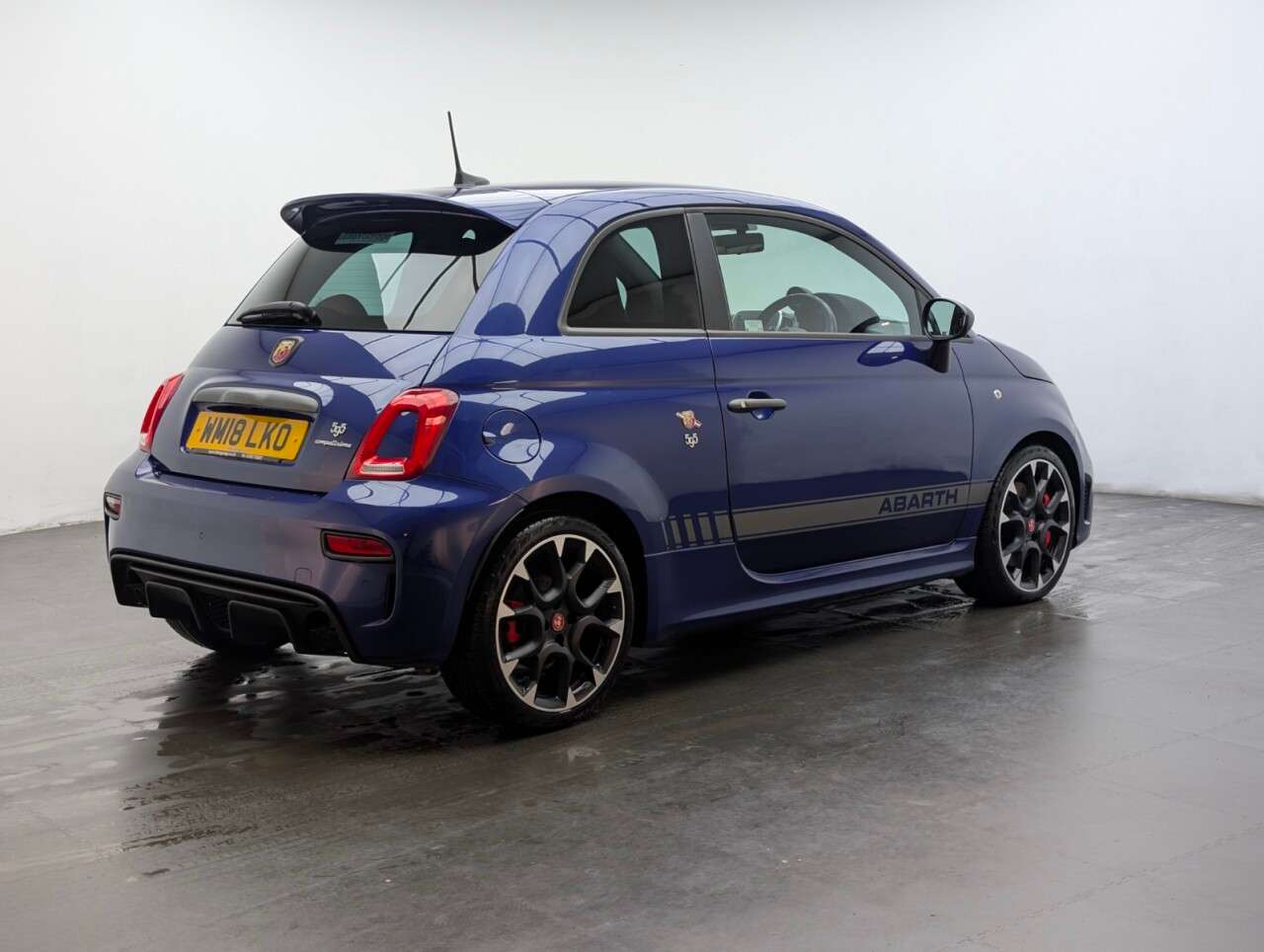 2018 ABARTH 595 2018 ABARTH 595