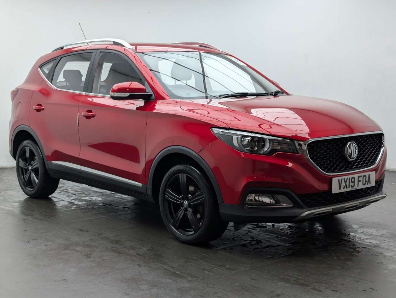 A 2019 MG MG ZS 1.0 T-GDI Exclusive SUV 5dr Petrol Auto Euro 6 (111 ps) PARKING CAMERA+BLUE A 2019 MG MG ZS 1.0 T-GDI Exclusive SUV 5dr Petrol Auto Euro 6 (111 ps) PARKING CAMERA+BLUE