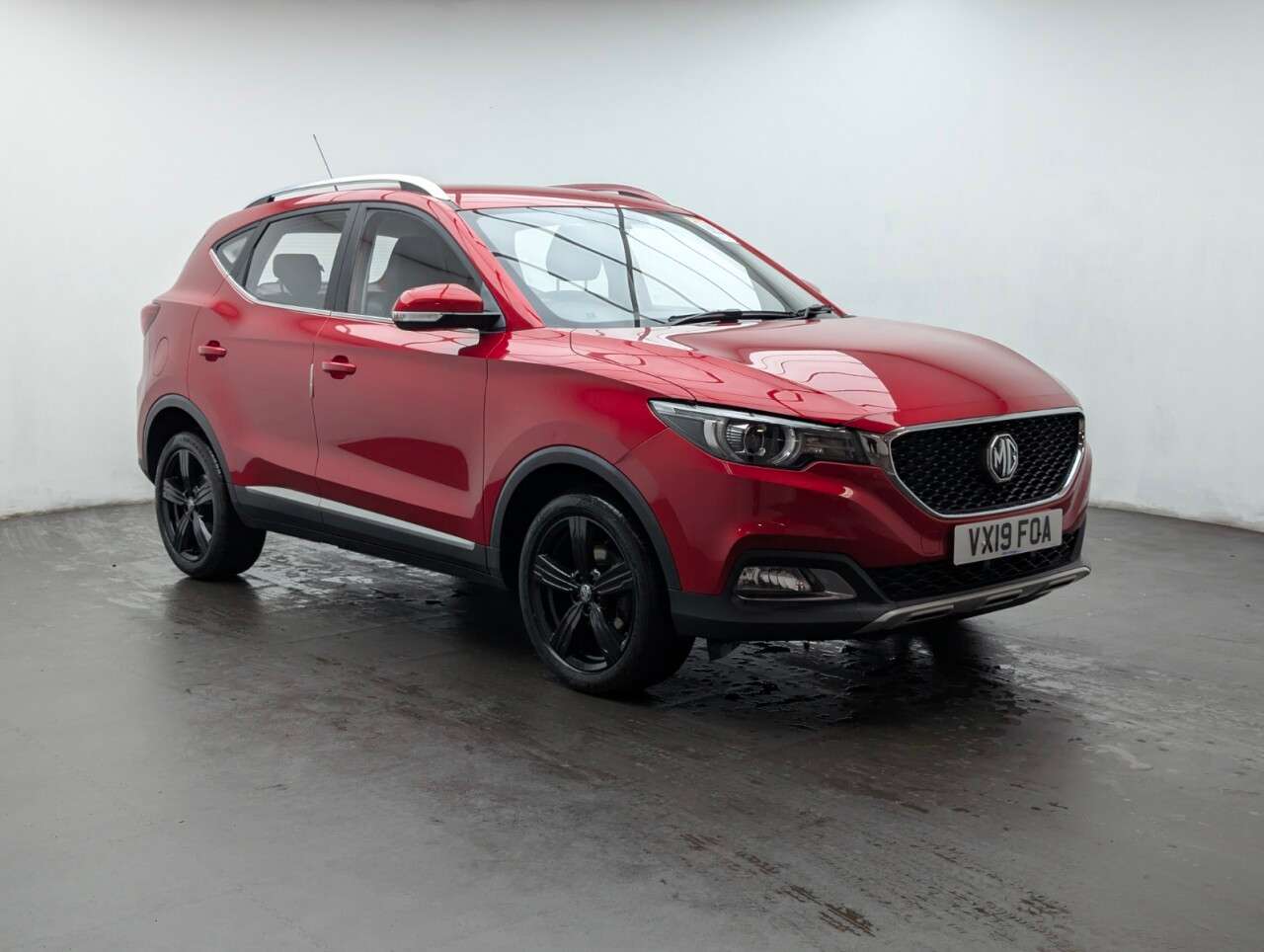 A 2019 MG MG ZS 1.0 T-GDI Exclusive SUV 5dr Petrol Auto Euro 6 (111 ps) PARKING CAMERA+BLUE A 2019 MG MG ZS 1.0 T-GDI Exclusive SUV 5dr Petrol Auto Euro 6 (111 ps) PARKING CAMERA+BLUE