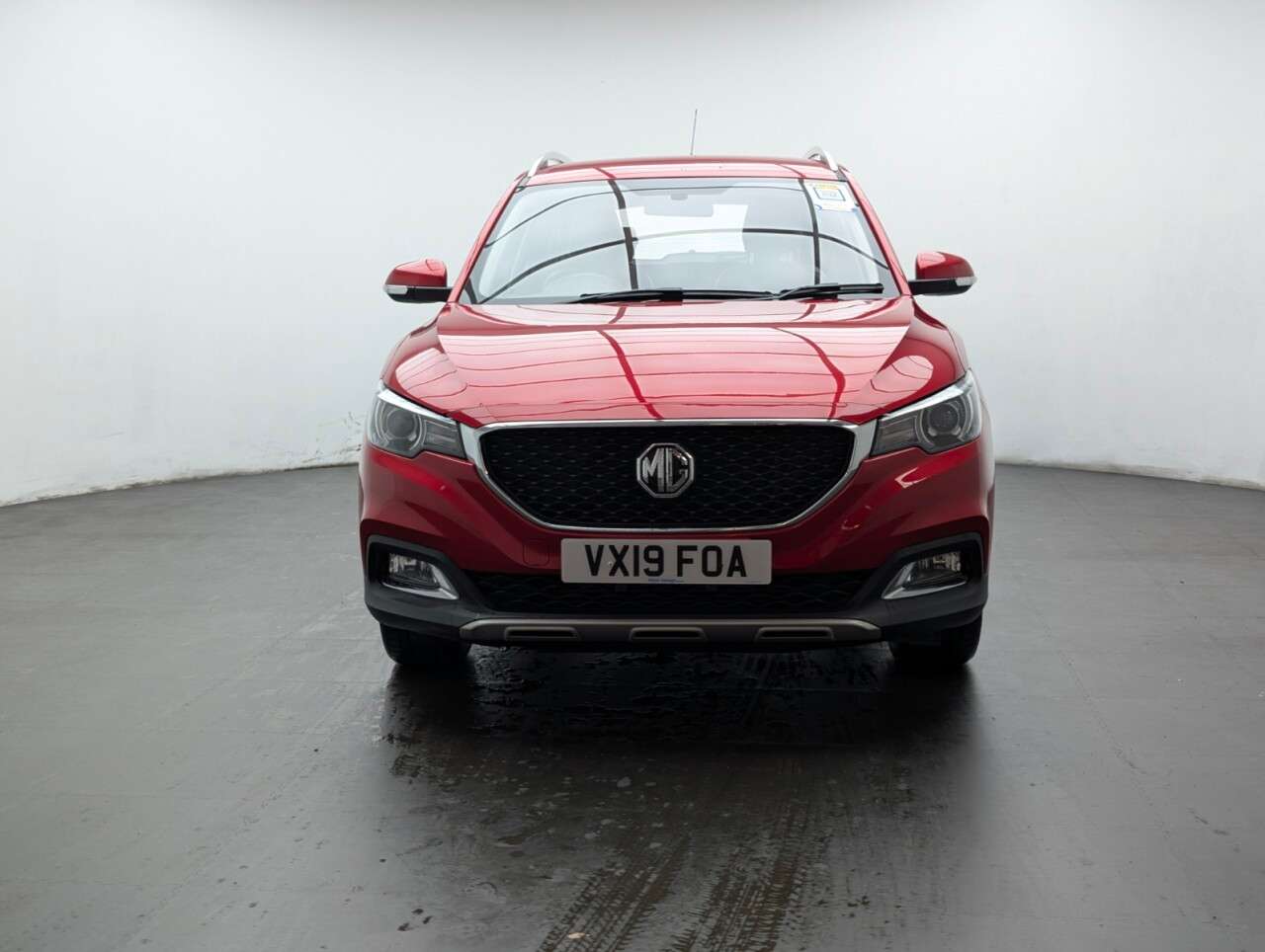 A 2019 MG MG ZS 1.0 T-GDI Exclusive SUV 5dr Petrol Auto Euro 6 (111 ps) PARKING CAMERA+BLUE A 2019 MG MG ZS 1.0 T-GDI Exclusive SUV 5dr Petrol Auto Euro 6 (111 ps) PARKING CAMERA+BLUE