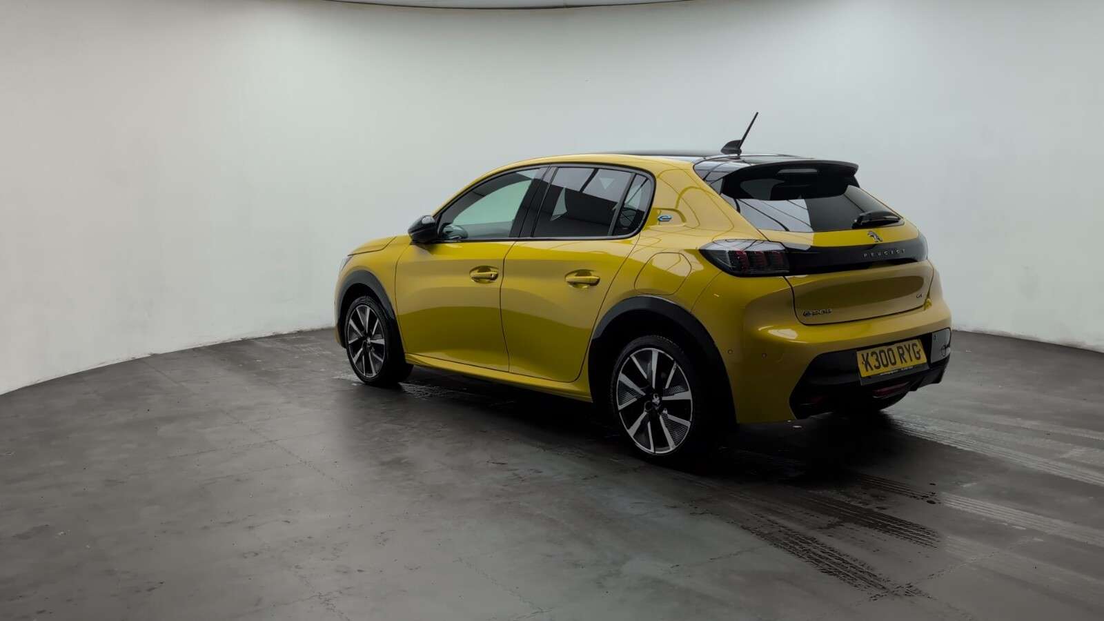 2021 PEUGEOT E-208 2021 PEUGEOT E-208