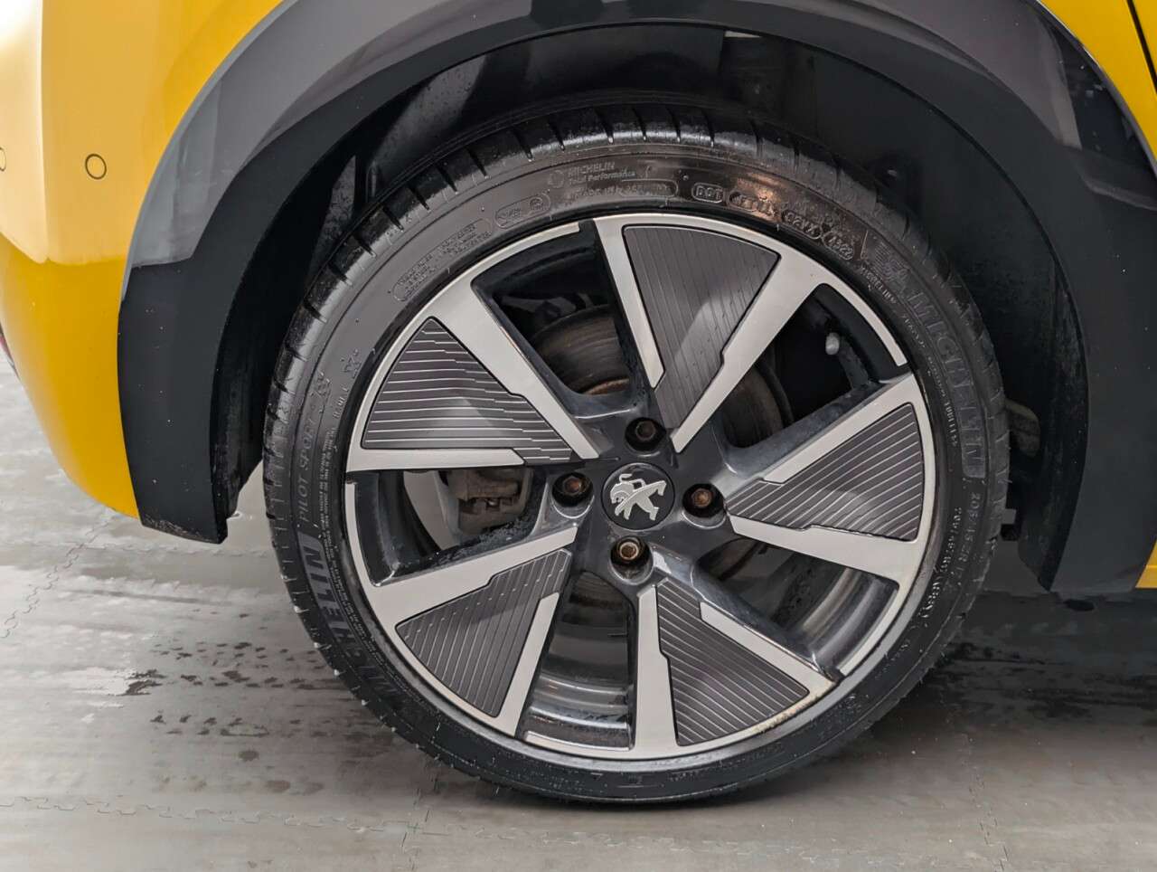 2021 PEUGEOT E-208 2021 PEUGEOT E-208