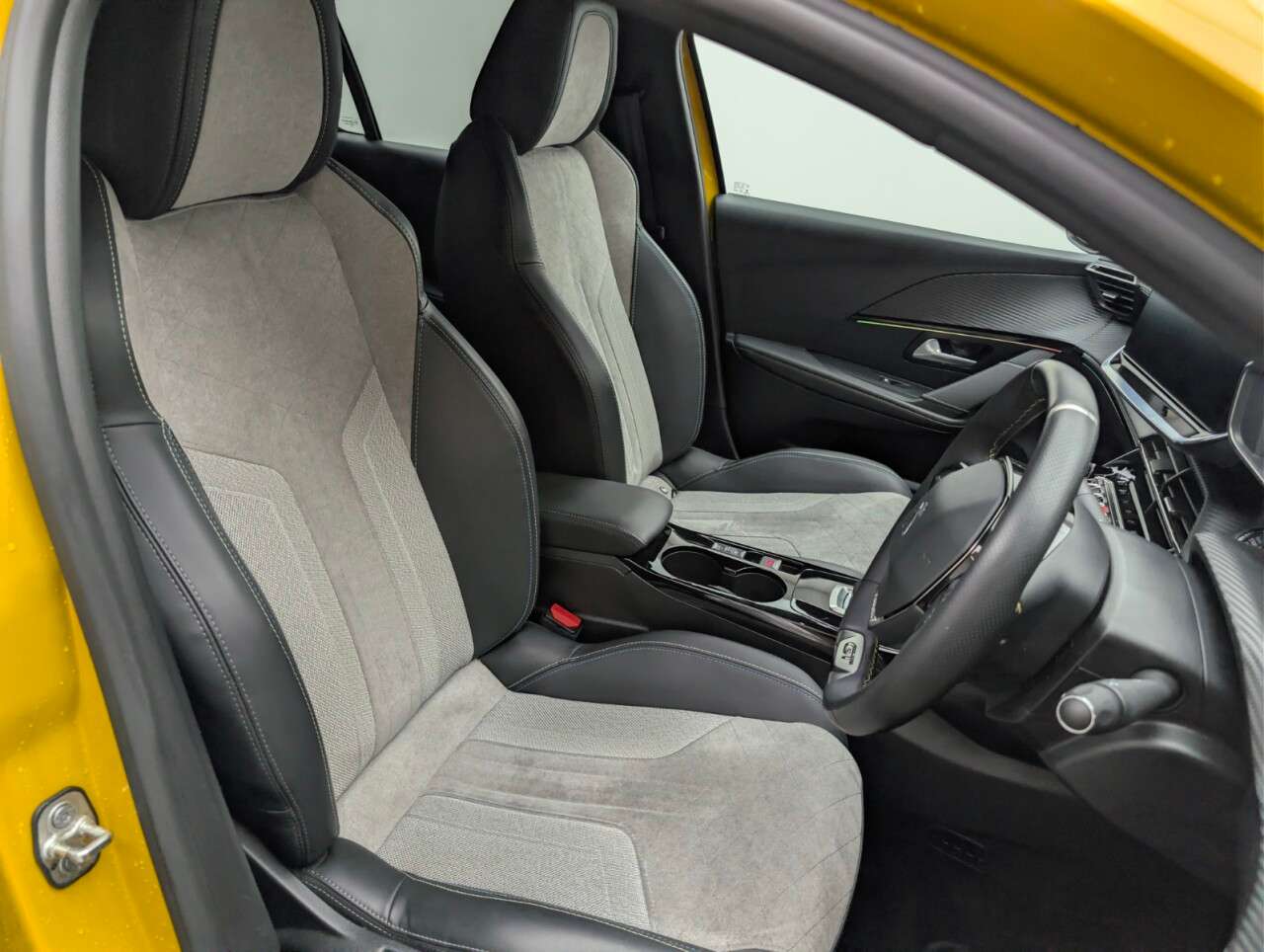 2021 PEUGEOT E-208 2021 PEUGEOT E-208