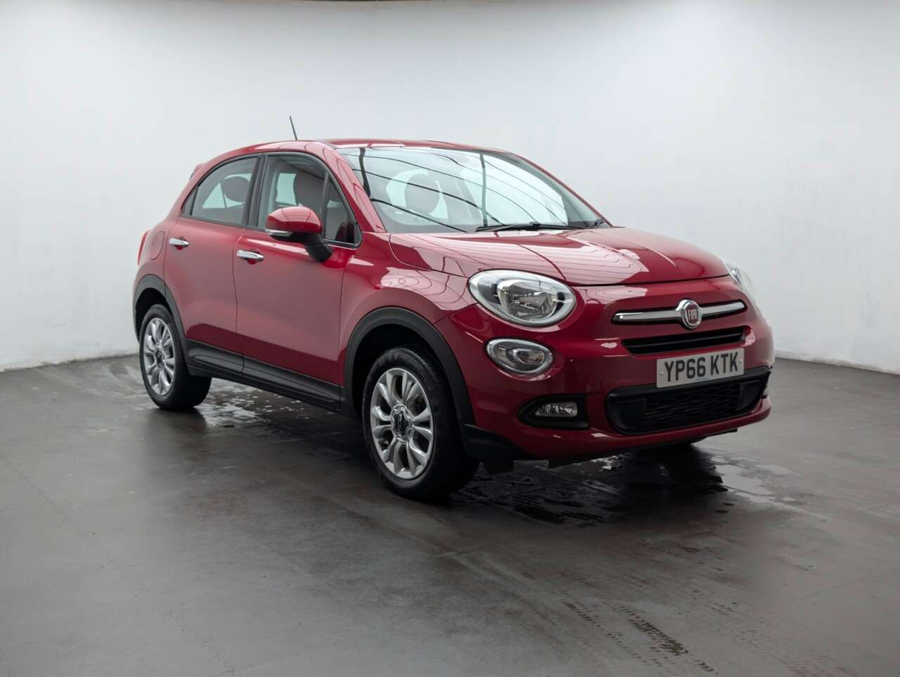 A 2016 FIAT 500X 1.4 MultiAir Pop Star SUV 5dr Petrol Manual Euro 6 (s/s) (140 ps) R PARKING A 2016 FIAT 500X 1.4 MultiAir Pop Star SUV 5dr Petrol Manual Euro 6 (s/s) (140 ps) R PARKING