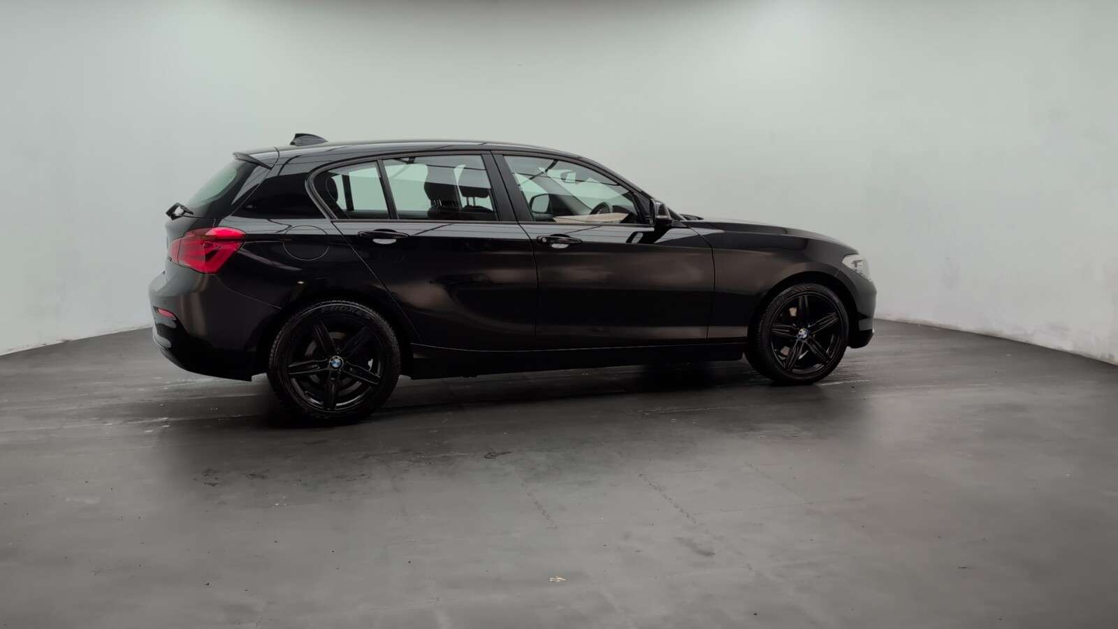 2017 BMW 1 SERIES 2017 BMW 1 SERIES