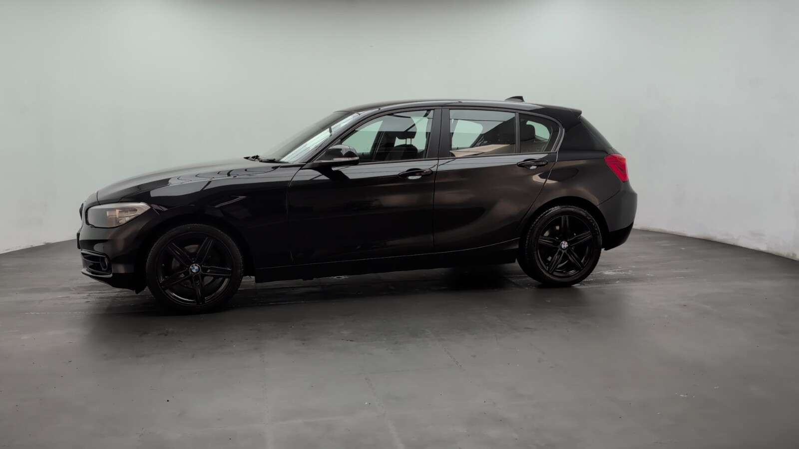 2017 BMW 1 SERIES 2017 BMW 1 SERIES