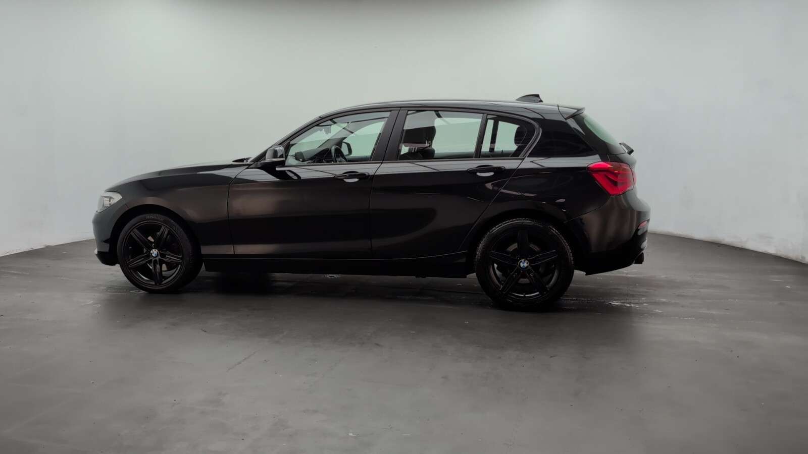 2017 BMW 1 SERIES 2017 BMW 1 SERIES