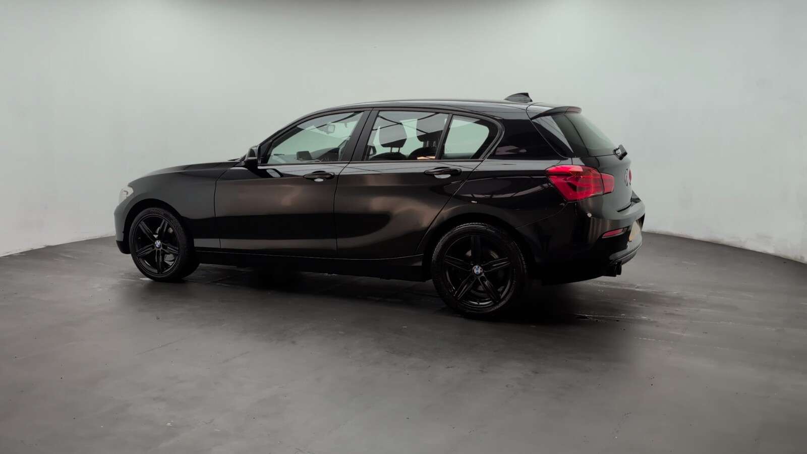 2017 BMW 1 SERIES 2017 BMW 1 SERIES