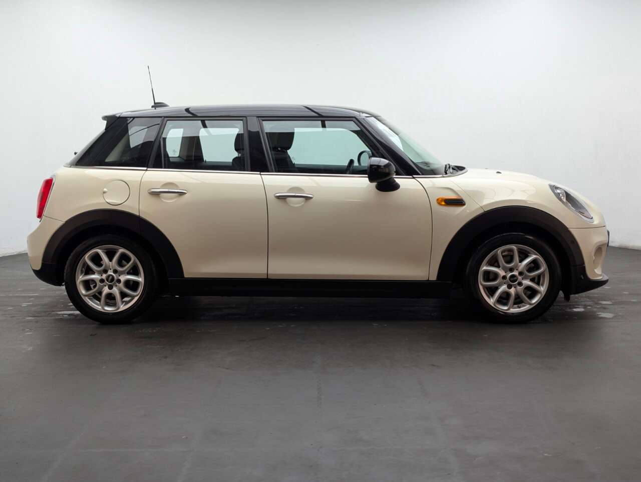 2016 MINI HATCH 2016 MINI HATCH