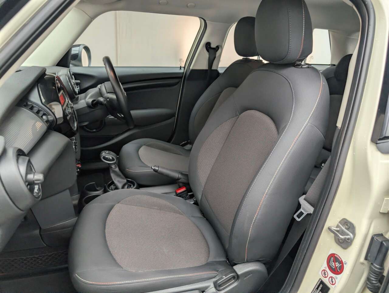 2016 MINI HATCH 2016 MINI HATCH