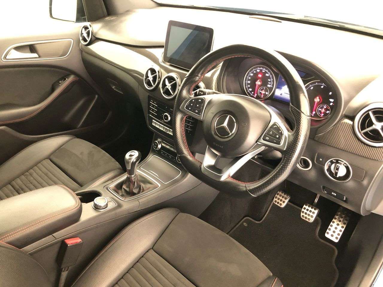 2017 MERCEDES B-CLASS 2017 MERCEDES B-CLASS