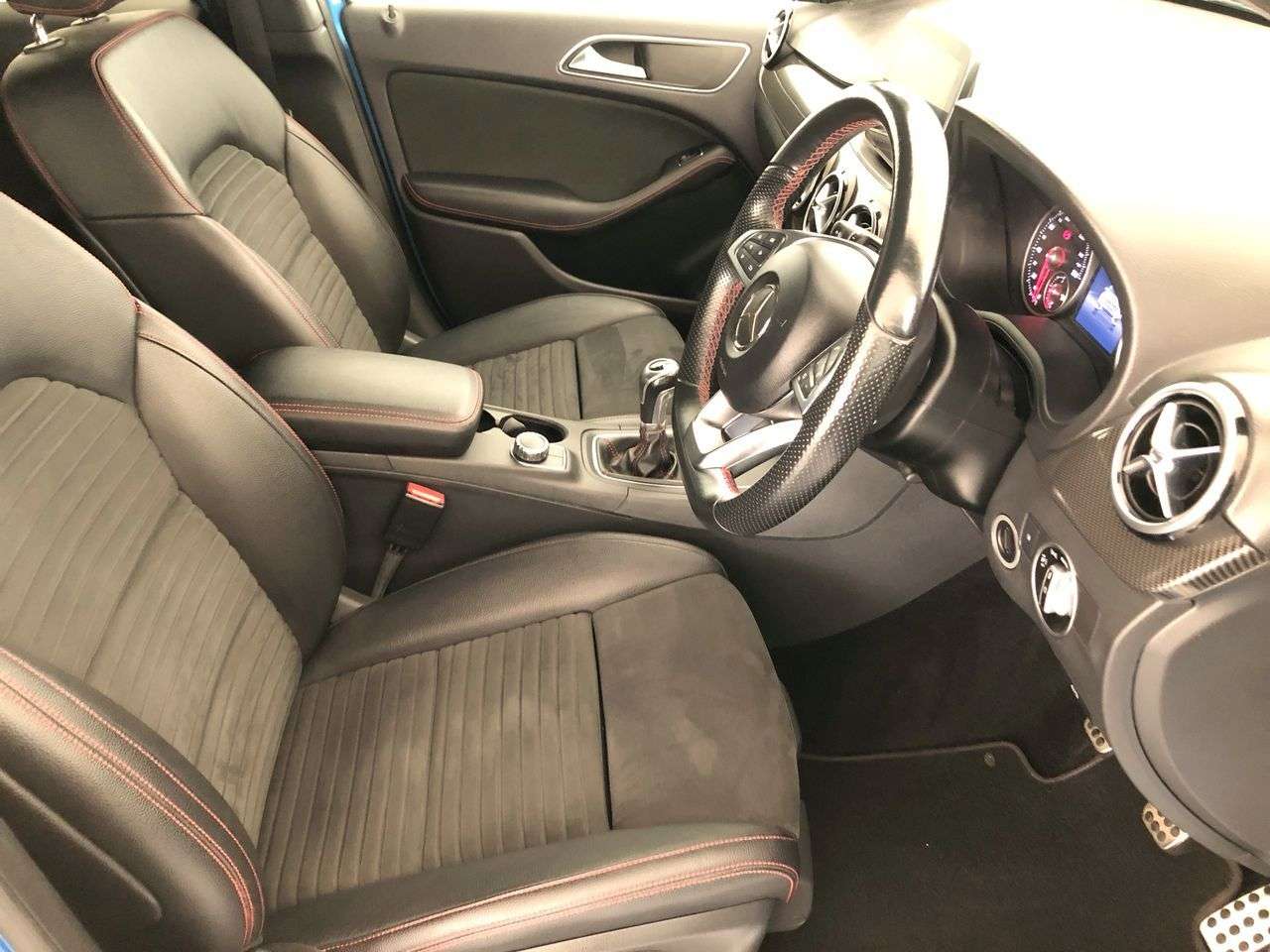 2017 MERCEDES B-CLASS 2017 MERCEDES B-CLASS