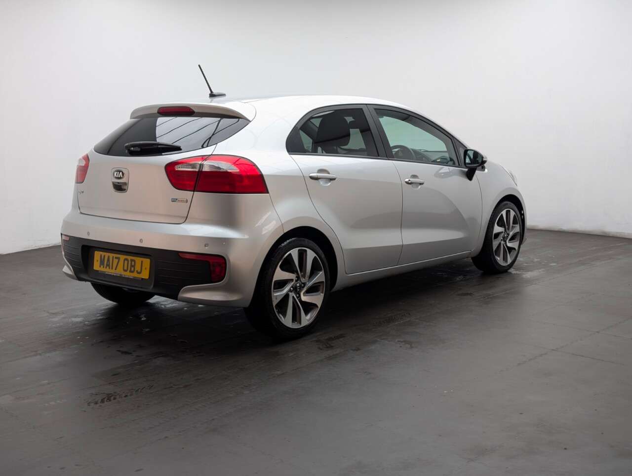 2017 KIA RIO 2017 KIA RIO