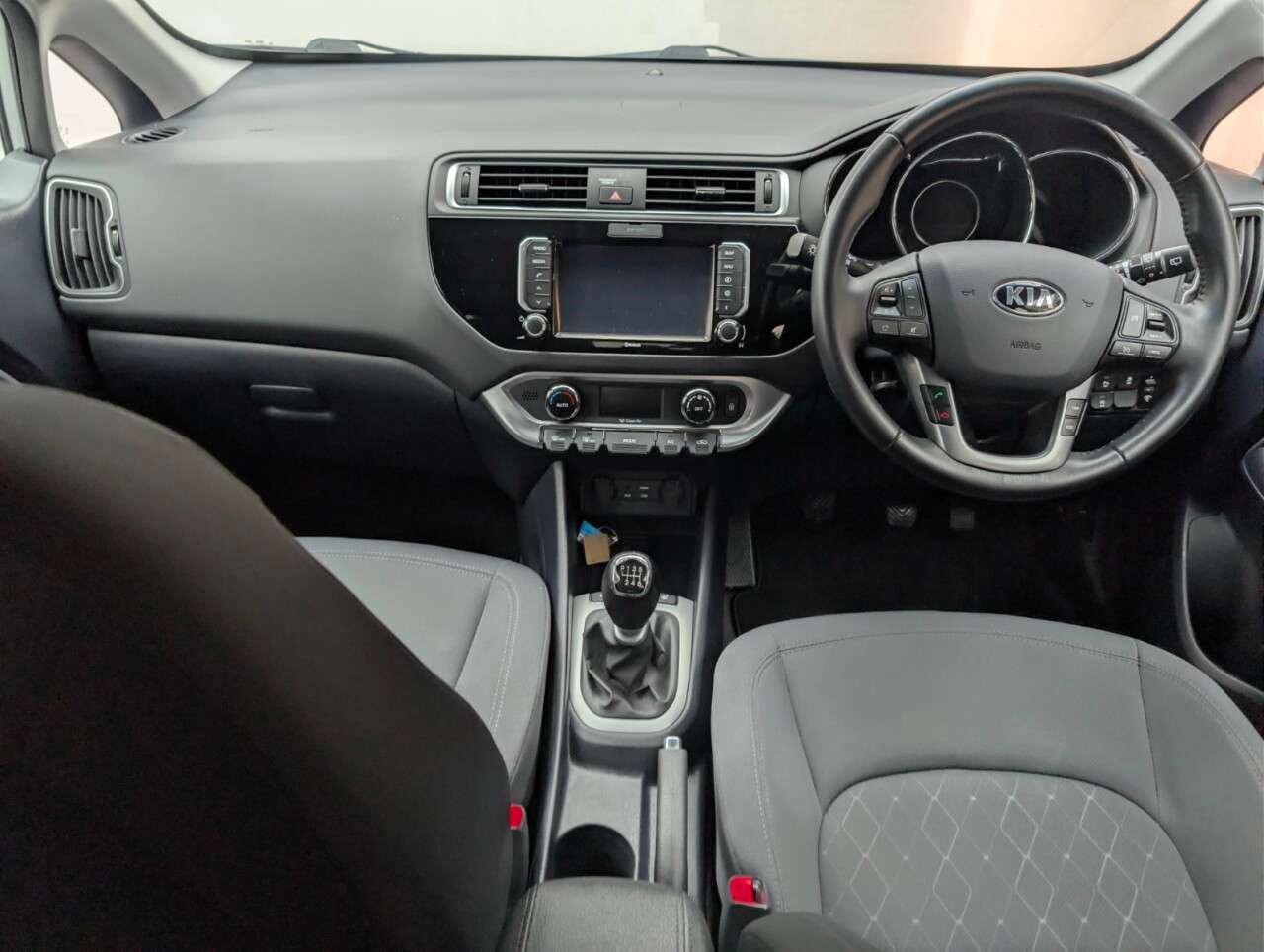 2017 KIA RIO 2017 KIA RIO