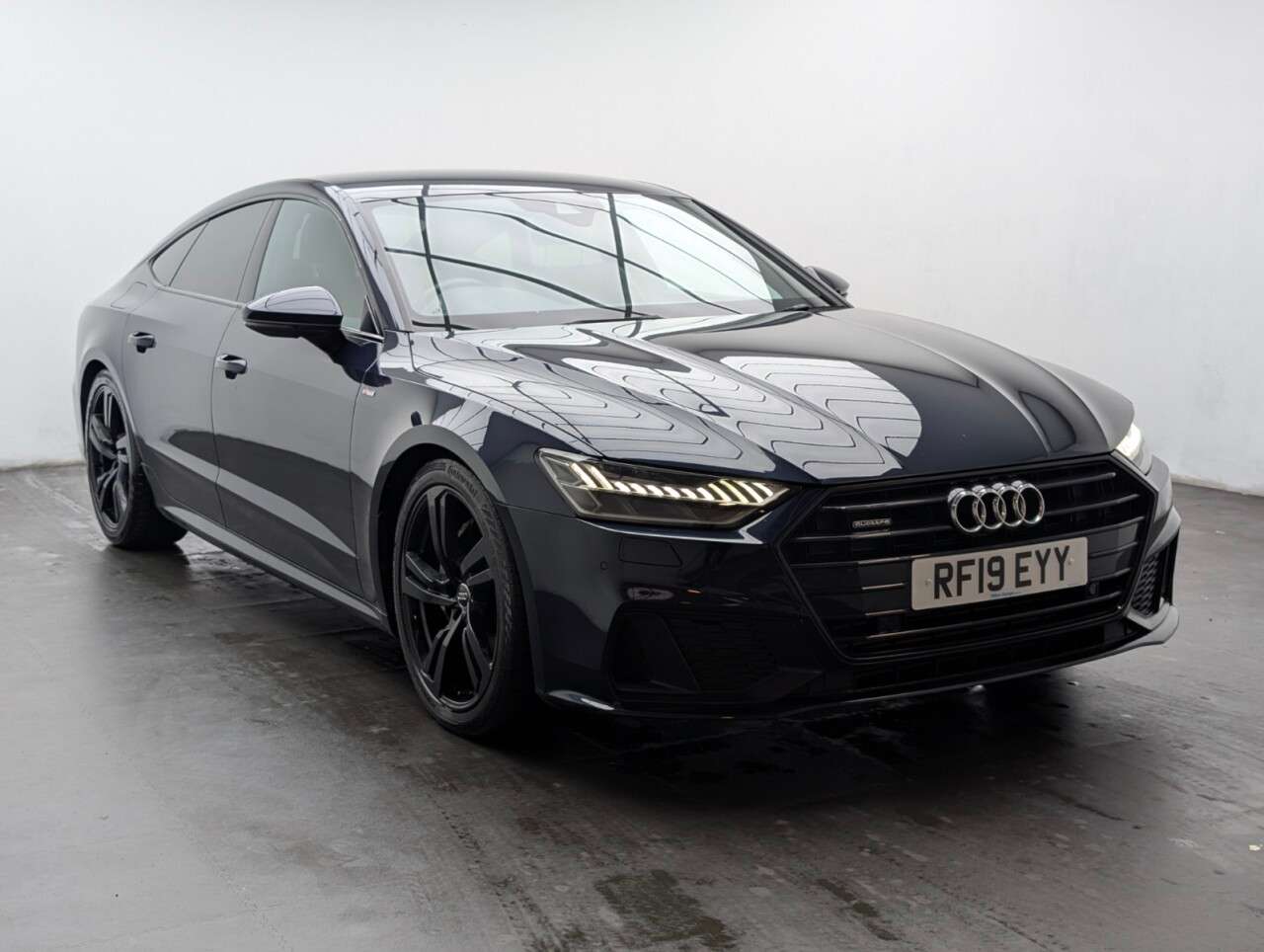 A 2019 AUDI A7 3.0 TDI V6 45 S line Sportback 5dr Diesel Tiptronic quattro Euro 6 (s/s) (2 A 2019 AUDI A7 3.0 TDI V6 45 S line Sportback 5dr Diesel Tiptronic quattro Euro 6 (s/s) (2