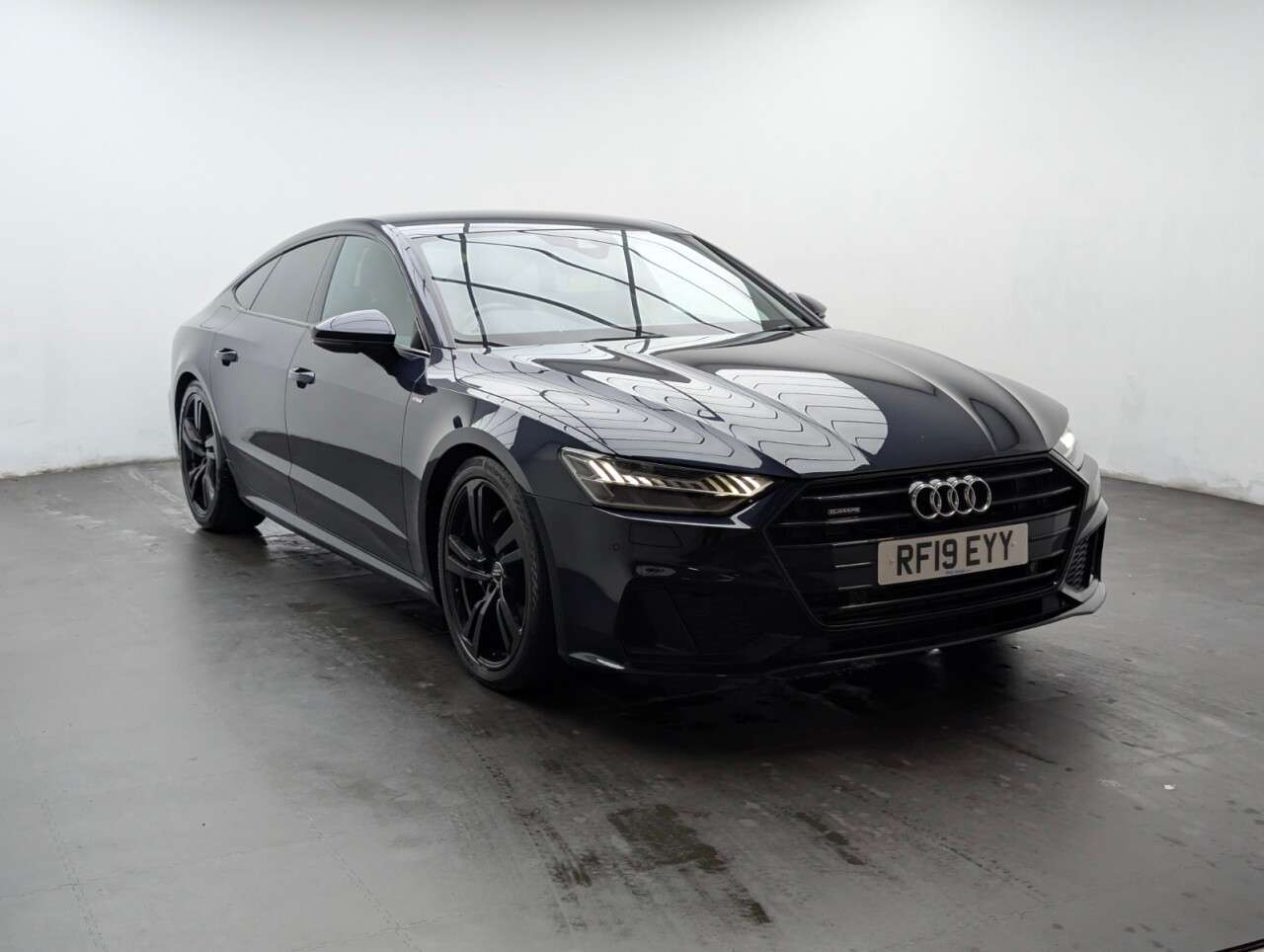 A 2019 AUDI A7 3.0 TDI V6 45 S line Sportback 5dr Diesel Tiptronic quattro Euro 6 (s/s) (2 A 2019 AUDI A7 3.0 TDI V6 45 S line Sportback 5dr Diesel Tiptronic quattro Euro 6 (s/s) (2