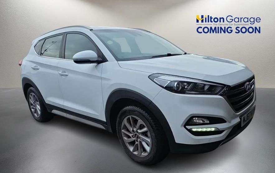A 2017 HYUNDAI TUCSON 1.7 CRDi Blue Drive Premium SUV 5dr Diesel DCT Euro 6 (s/s) (141 ps) NAVIGA A 2017 HYUNDAI TUCSON 1.7 CRDi Blue Drive Premium SUV 5dr Diesel DCT Euro 6 (s/s) (141 ps) NAVIGA